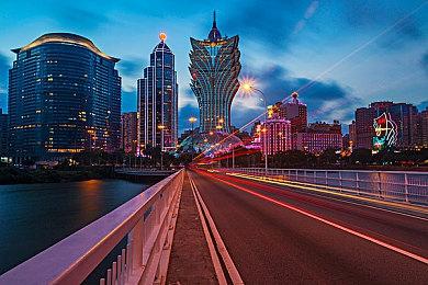 调查解谜游戏《红灯下的死亡》现已在Steam平台正式推出并获得好评